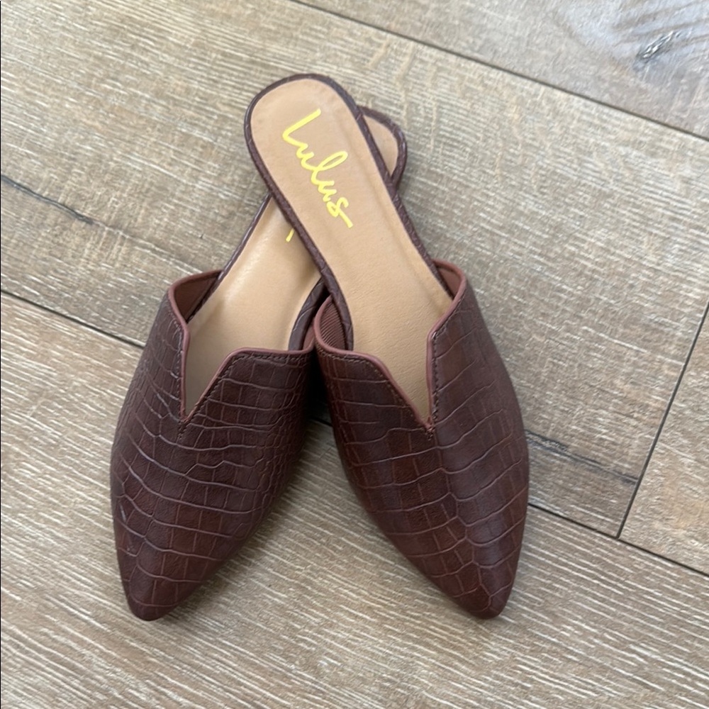 Lulu's Brown Sandals with Textured Design